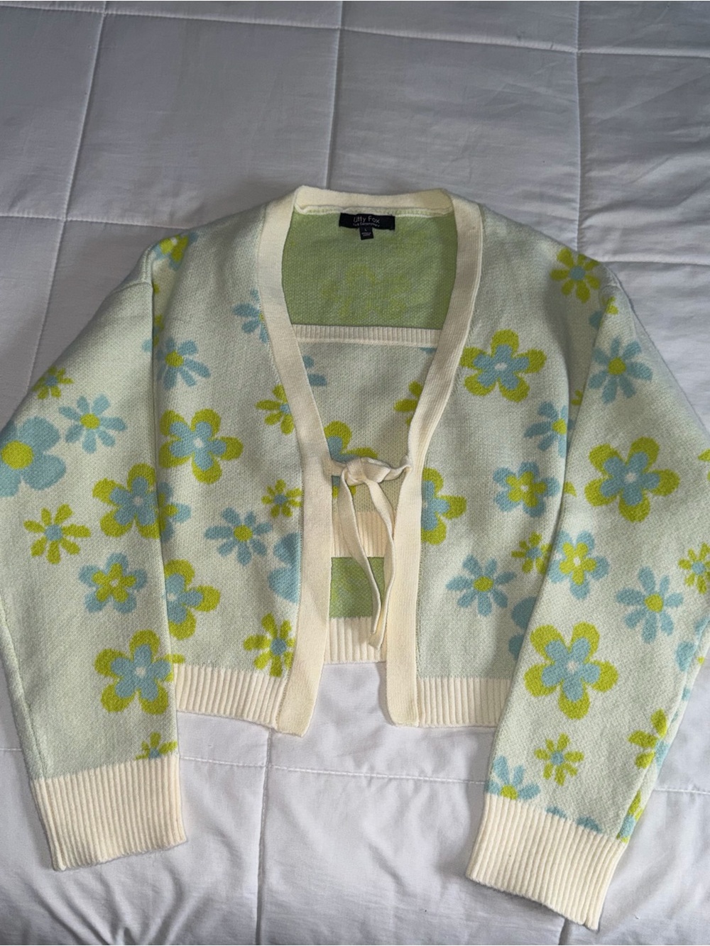 Soft Cream Floral Tie-Front Cropped Cardigan Sweater 2 Piece - Large